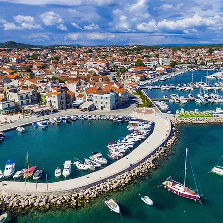 Apartament Gorgeous In With Wifi